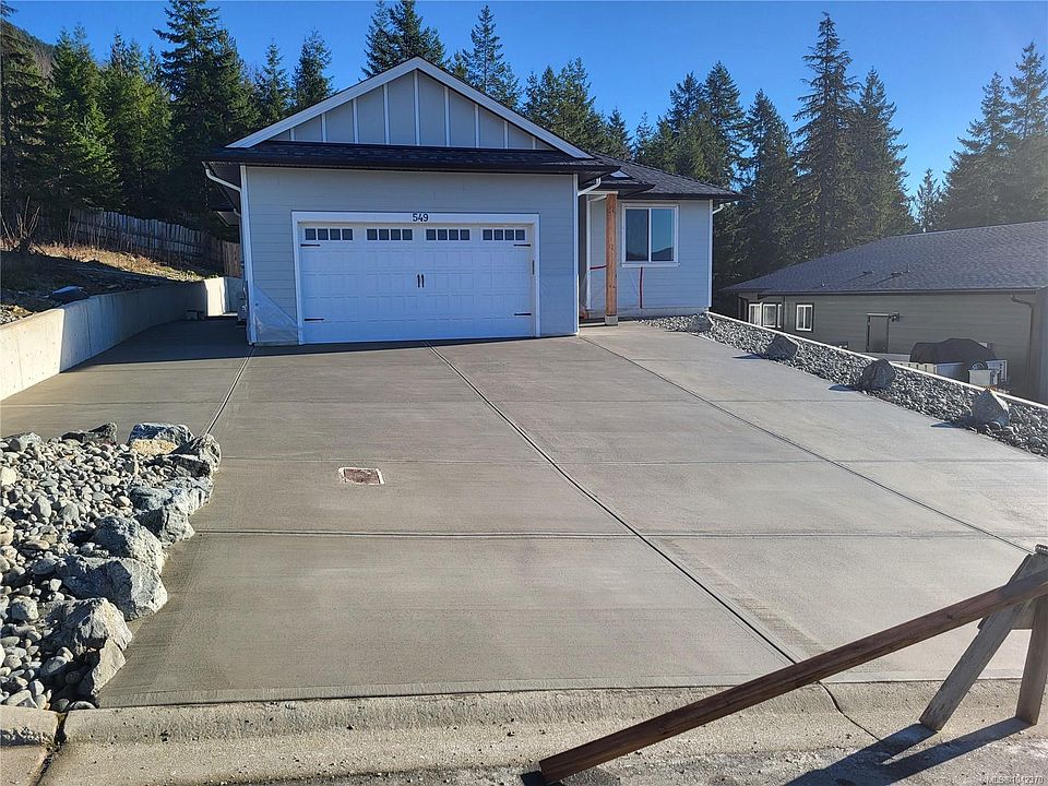 1st image of 549 Mountain View Dr