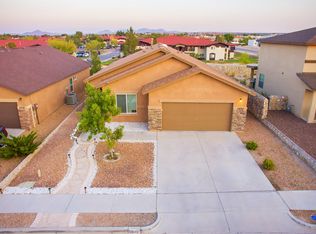 5840 Laurensito, Sunland Park, NM 88008