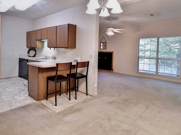5409 Horan Ct — Photo 6