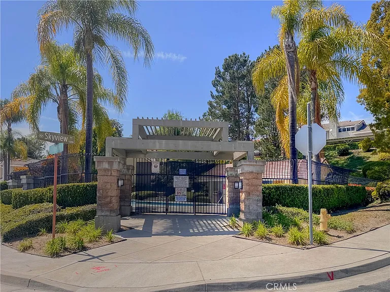 16140 Ridgeview Ln — Photo 22