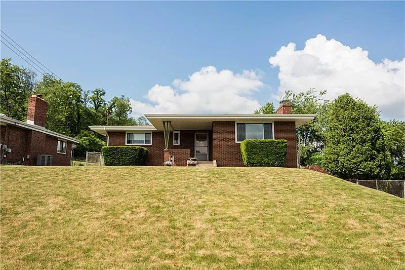 249 Barbara Dr photo 1