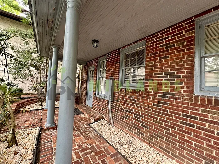 2501 Blossom St — Photo 53