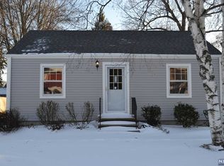 713 Wilson Ct, River Vale, NJ 07675