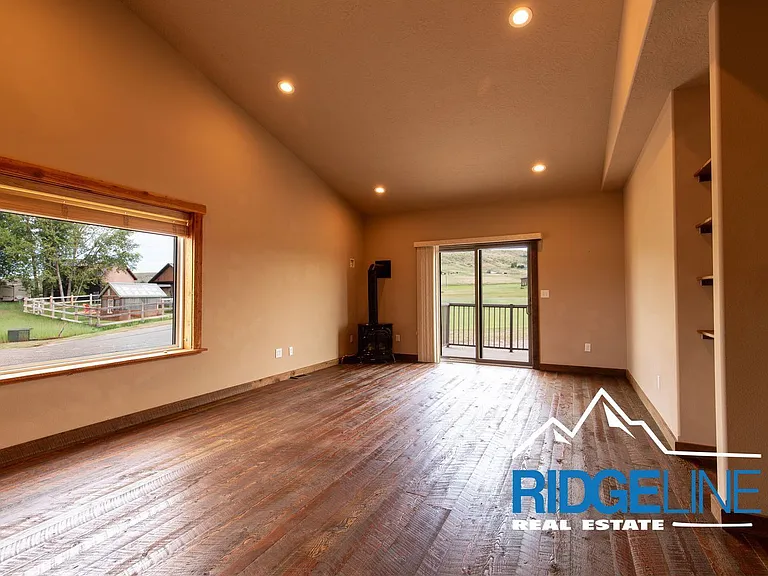 21 Sandstone Ln #1 — Photo 8