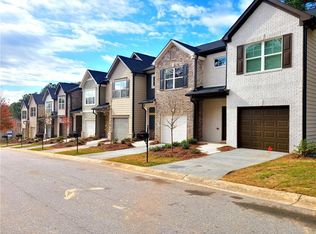 3152 Meadowstone Ln, Atlanta, GA 30331