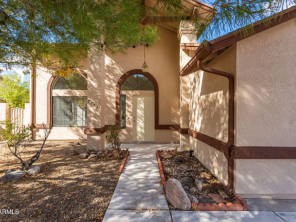 3rd image of 2681 CANYON VIEW Drive