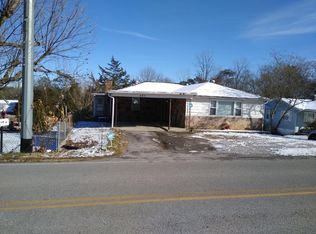 483 Island Ford Rd, Jacksboro, TN 37757