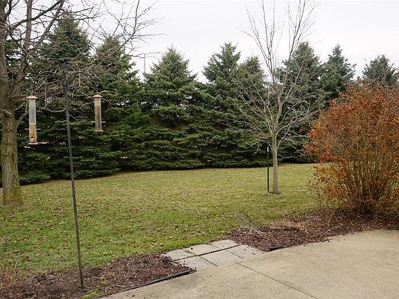 3rd image of 5013 W Waterberry Dr