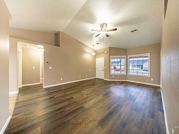 4th image of 3808 Pierre Ave