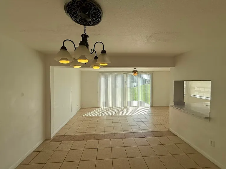 833 Caribbean Dr #A — Photo 19