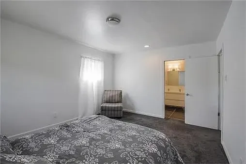 2202 W 47th Ter — Photo 19