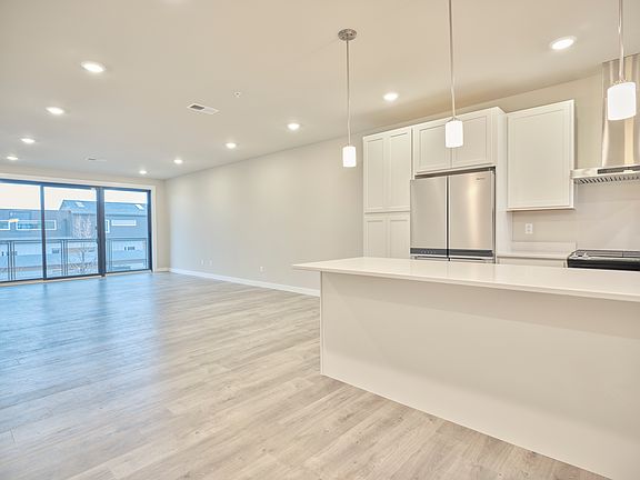 Large island in kitchen