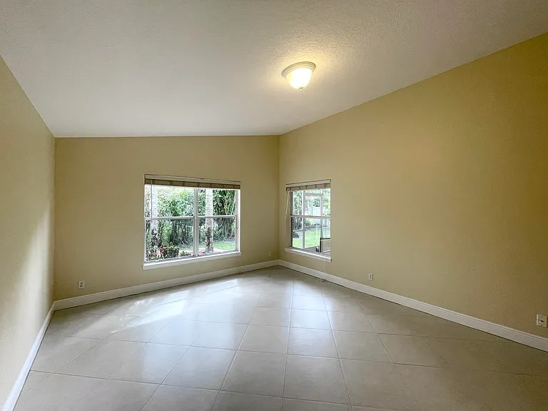 2425 Pigeon Cay — Photo 13