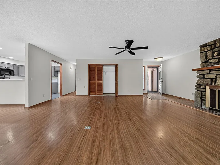 3 Joanie Ln — Photo 25