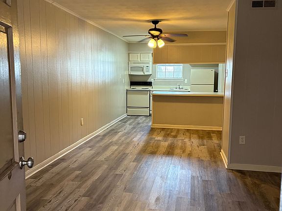3rd image of 10542 Jefferson Hwy APT 5