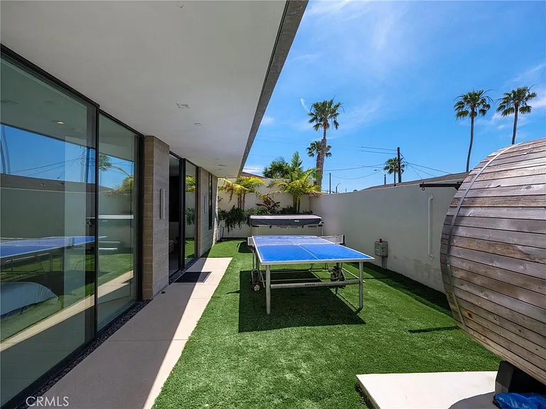 703 N Lucia Ave — Photo 9