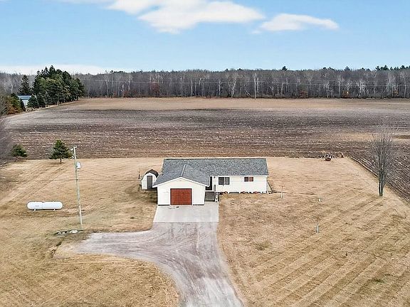 2nd image of 2442 N Mackinaw Rd