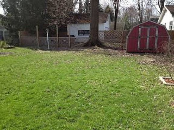 3rd image of 166 E Terrace Ave