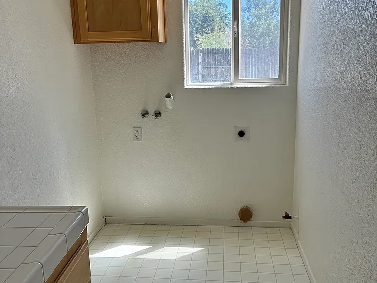 450 Mason Way — Photo 6