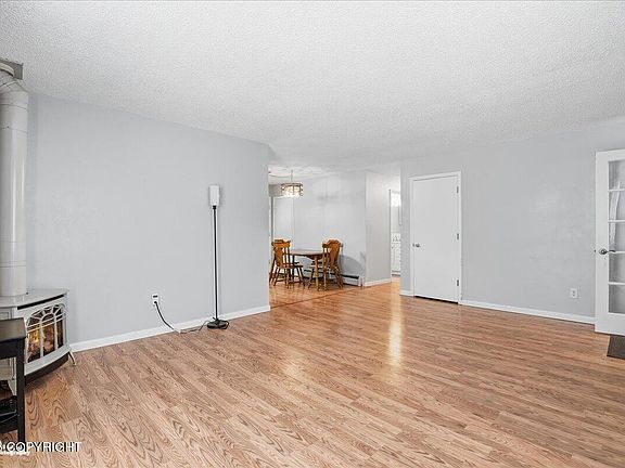 5th image of 5708 Kennyhill Dr