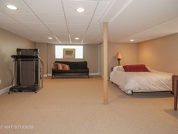 5th image of 1322 Elgin Ave