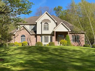 40 Laurel Ln, Du Bois, PA 15801