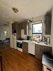 Rented by Space Link Realty