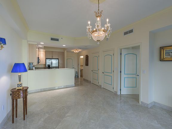 5th image of 801 S Olive Avenue #1027