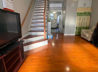 2503 S American St, Philadelphia, PA 19148