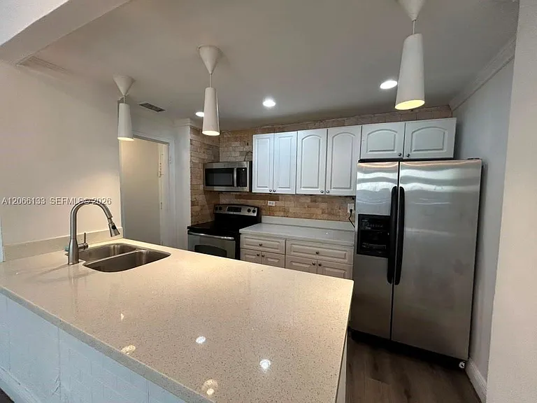 7545 E Treasure Dr #2A — Photo 1
