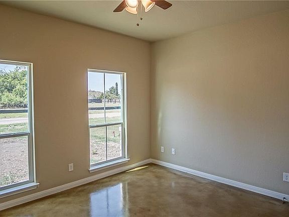4th image of 8508 Ventura Blvd