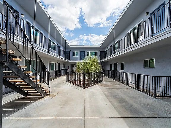 2nd image of 10374 Long Beach Blvd #8