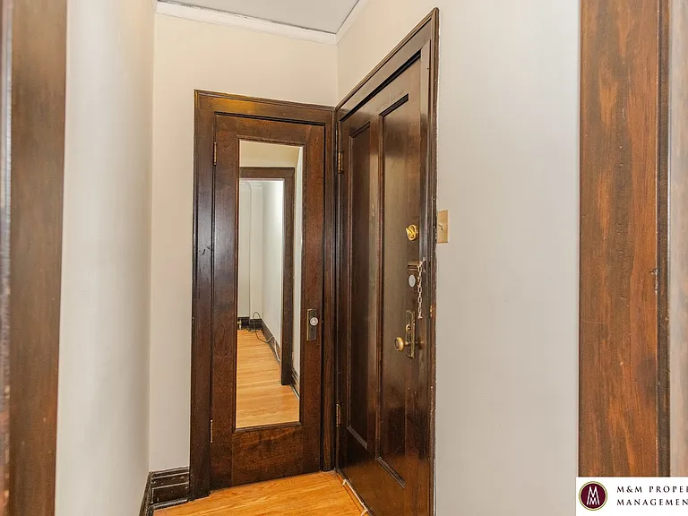 319 Harrison St — Photo 5