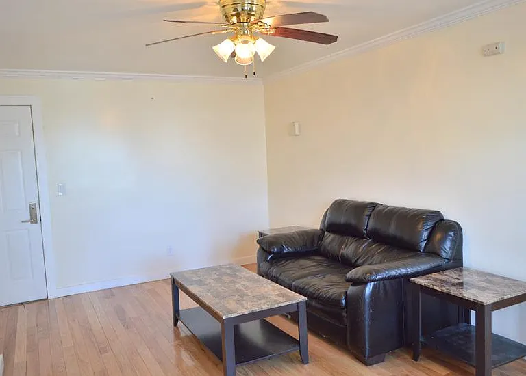 1929 E Genesee St #2 — Photo 3