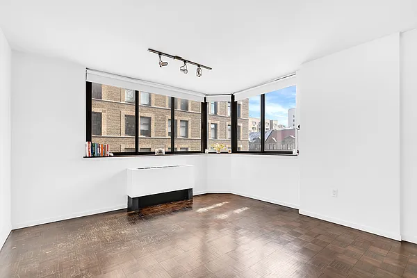 Rented by Compass | media 17