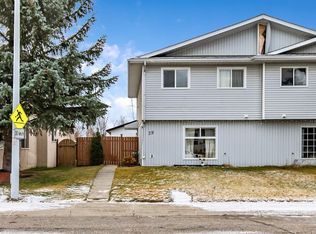29 N Green Meadow Cres, Strathmore, AB T1P1H4