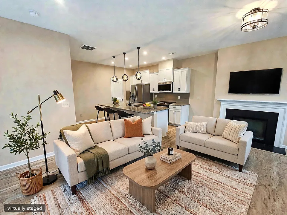 11052 Chalkbark Ln