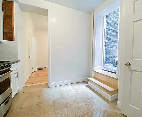 Rented by City Connections Realty | media 17