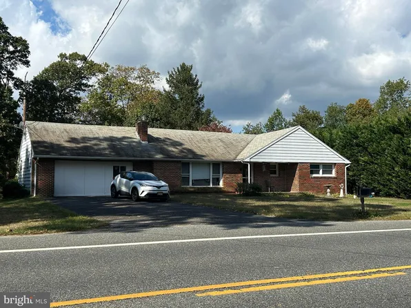 299 S Tuckahoe Rd, Williamstown, NJ 08094