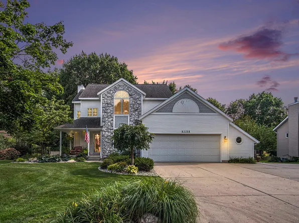 4156 Shannon St NW, Grand Rapids, MI 49534