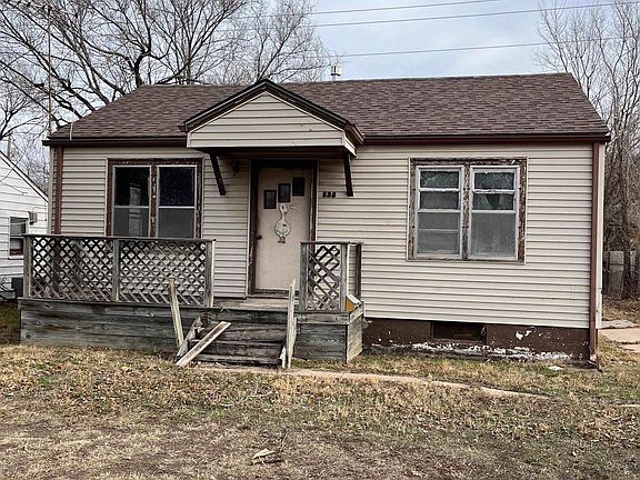 2nd image of 538 N Edwards Ave