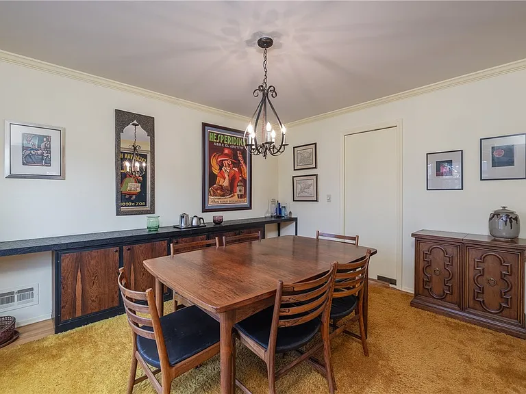 95 Parkwood Ave — Photo 15