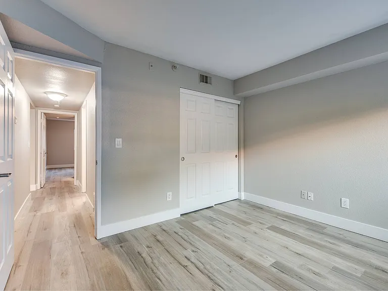 2750 S Durango Dr — Photo 18