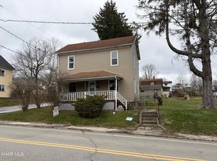 1298 2nd St, Nanty Glo, PA 15943
