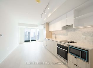 252 Church St #4711, Toronto, ON M5B 1Z2