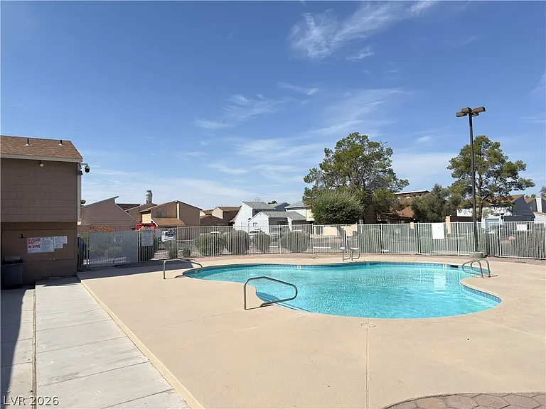 5206 Golden Ln #B — Photo 31