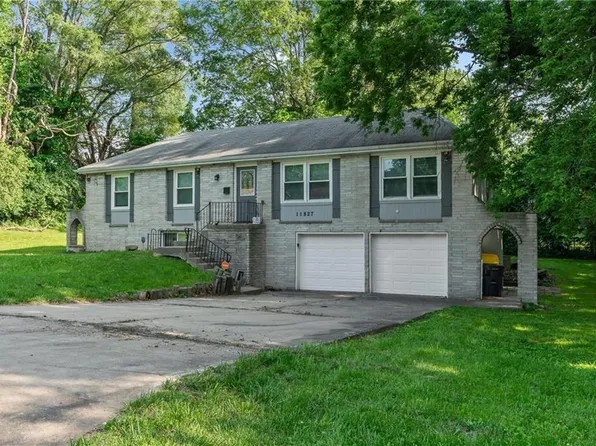 11827 E 50th Ter, Kansas City, MO 64133