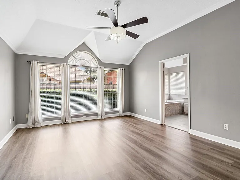 1322 W Forest Dr — Photo 16