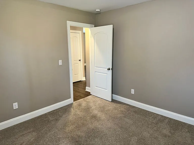 815 S Church St — Photo 6