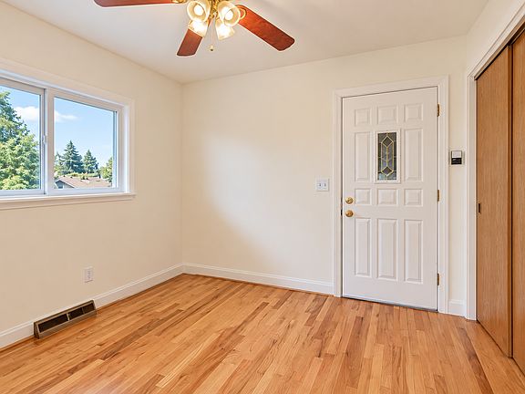 5th image of 1435 Lilley Ave